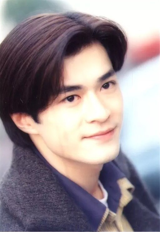 Cổ Thiên Lạc: Đại nam thần của làng giải trí Hồng Kông hay ông hoàng phim rác?